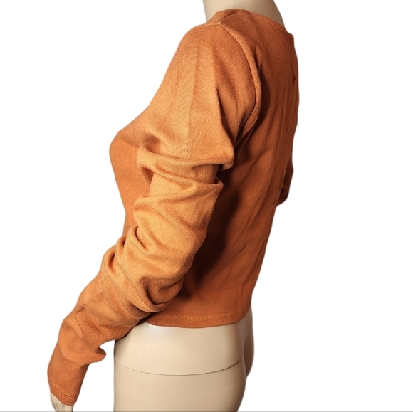 NWOT Free People cropped sweater - Picture 8 of 16